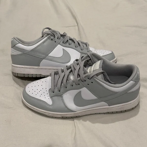 WMNS Nike Dunk Low ‘Grey Fog’ - Picture 2 of 11